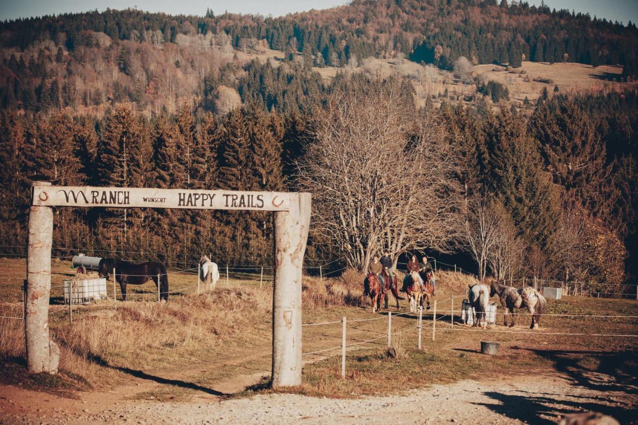 Landhotel Zum Matthiasl Bischofsreut Buitenkant foto