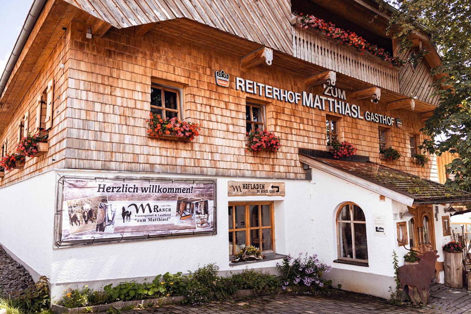 Landhotel Zum Matthiasl Bischofsreut Buitenkant foto